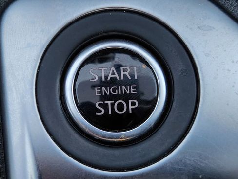 Used 2025 Nissan Sentra SV image 22