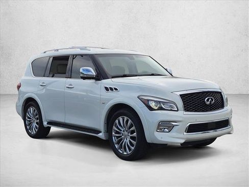 Used 2015 INFINITI QX80 4WD w/ Deluxe Technology Package image 3