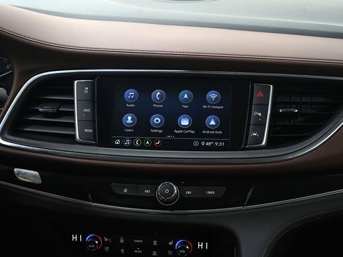 Used 2020 Buick Enclave Avenir w/ Avenir Technology Package image 15