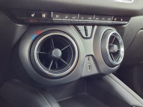 Used 2022 Chevrolet Blazer LT image 12