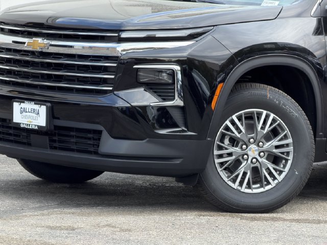 New 2027 Chevrolet Traverse LT w/ Driver Confidence Package FWD image 8