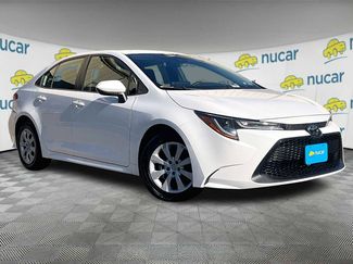 Used 2022 Toyota Corolla LE image 1