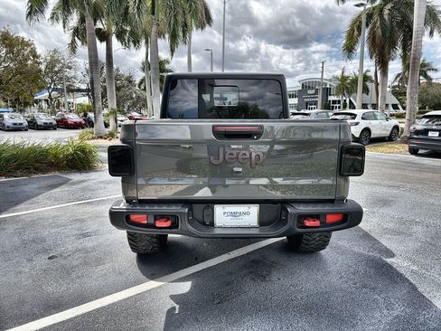 Used 2022 Jeep Gladiator Rubicon image 7