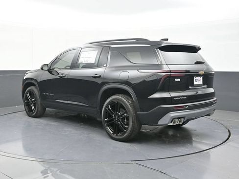 New 2026 Chevrolet Traverse LT w/ LPO, Floor Liner Package FWD image 7
