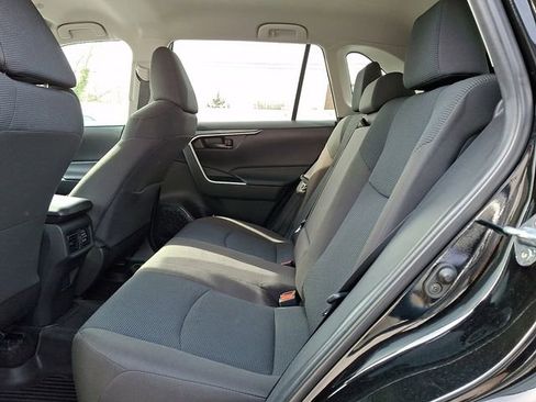 Used 2023 Toyota RAV4 LE image 10
