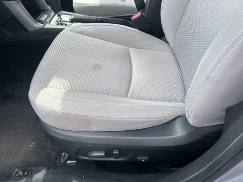 Used 2017 Subaru Forester 2.5i Premium AWD/4WD image 16