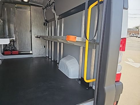 Used 2024 RAM ProMaster 3500 w/ Delivery Van Package FWD image 16