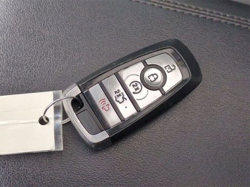 Used 2019 Ford Edge SEL w/ Equipment Group 201A image 28