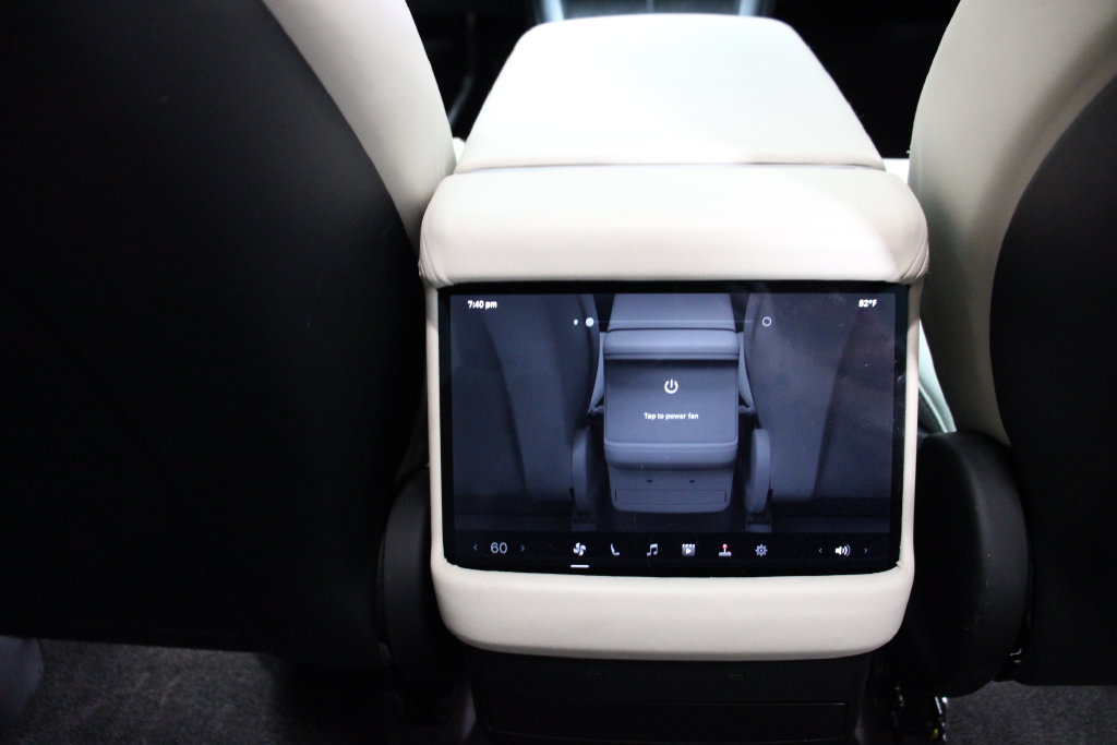 Used 2023 Tesla Model X AWD/4WD image 15
