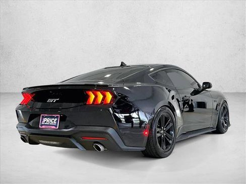 Used 2025 Ford Mustang GT RWD image 2