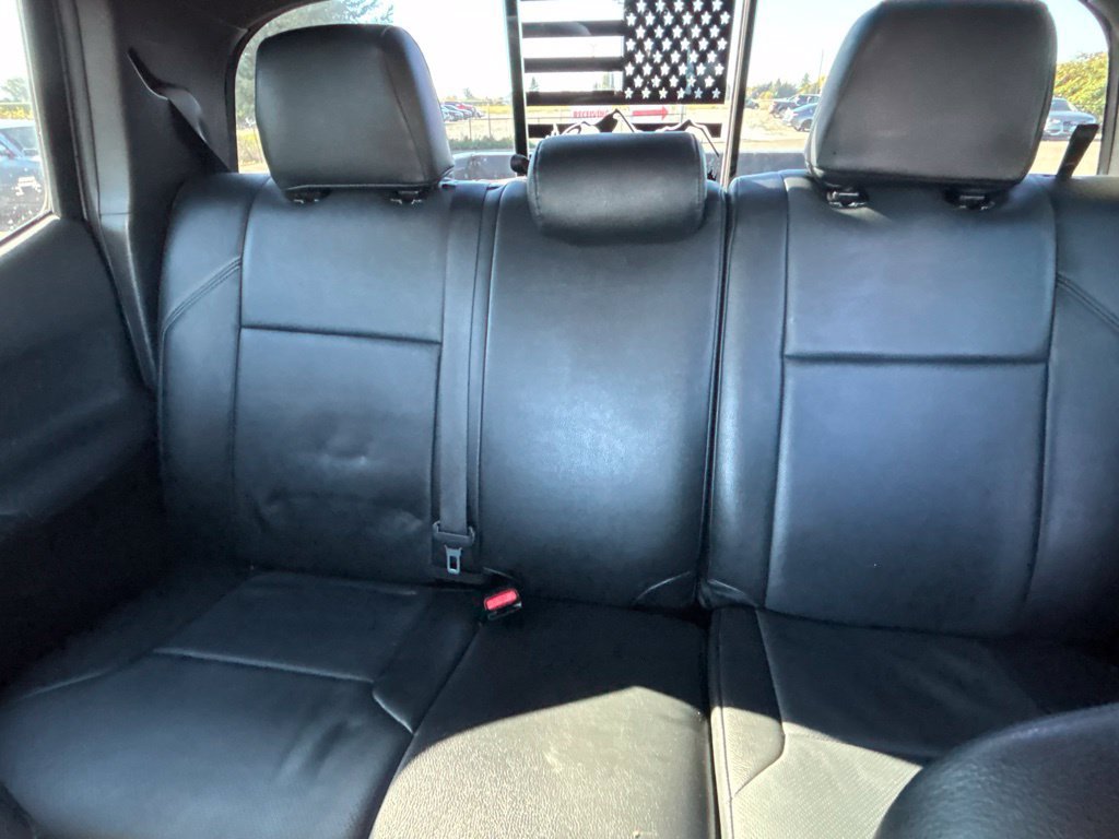 Used 2020 Toyota Tacoma TRD Off-Road AWD/4WD image 35