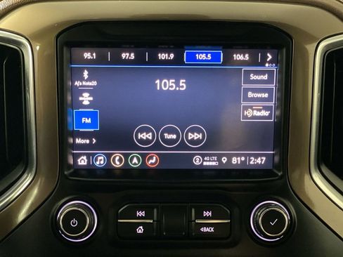 Used 2021 Chevrolet Silverado 1500 High Country w/ Technology Package AWD/4WD image 12