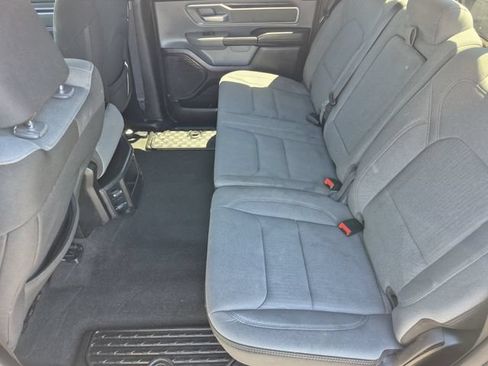 Used 2022 RAM 1500 Big Horn AWD/4WD image 22