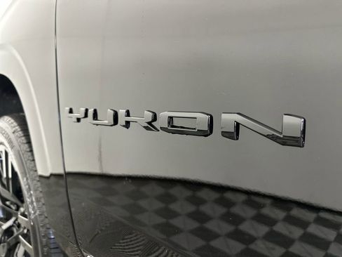 New 2026 GMC Yukon Elevation w/ LPO, Elevation Black Package AWD/4WD image 31