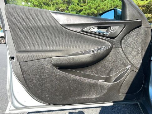 Used 2023 Chevrolet Malibu LT image 14