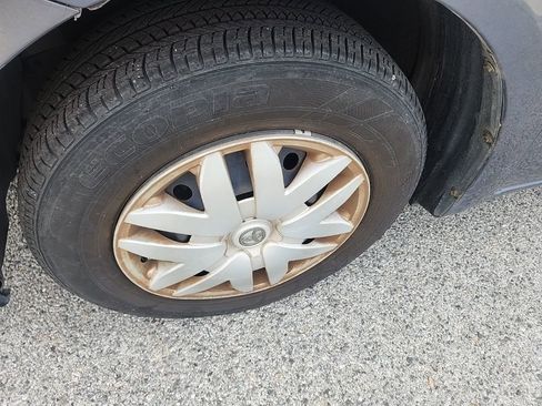 Used 2009 Toyota Sienna CE image 9