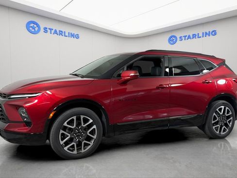 Used 2023 Chevrolet Blazer RS w/ Driver Confidence II Package FWD image 2