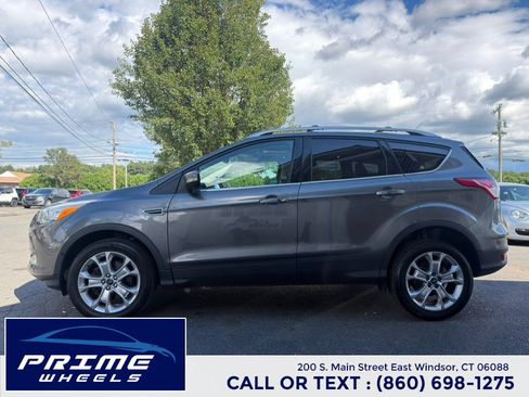 Used 2014 Ford Escape Titanium w/ Equipment Group 401A AWD/4WD image 4