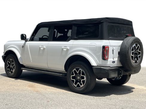 Used 2022 Ford Bronco Outer Banks AWD/4WD image 25
