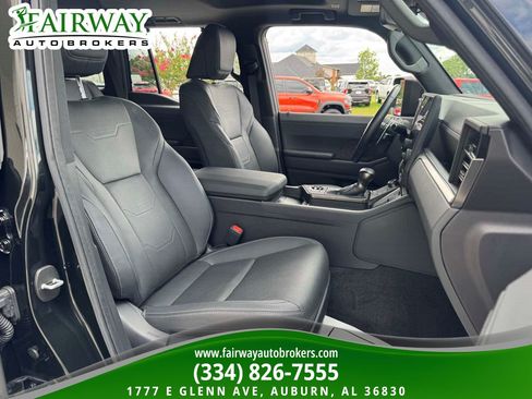 Used 2024 Lexus GX 550 w/ Accessory Package (Z1) AWD/4WD image 12