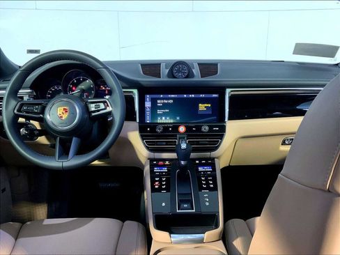 New 2026 Porsche Macan AWD/4WD image 14