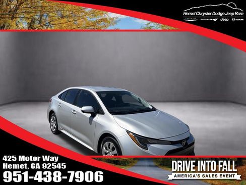 Used 2024 Toyota Corolla LE FWD image 1