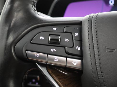 Used 2021 Cadillac Escalade Sport Platinum AWD/4WD image 16