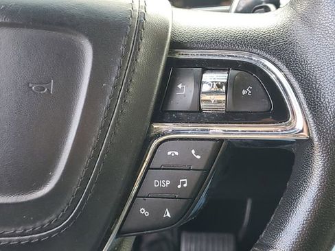 Used 2019 Lincoln Continental Premiere image 17