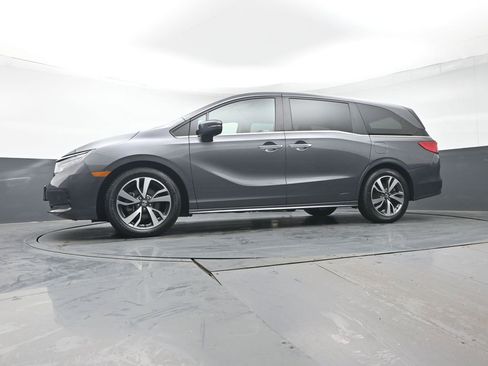 Certified 2023 Honda Odyssey Touring image 36