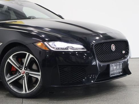 Used 2018 Jaguar XF First Edition image 3