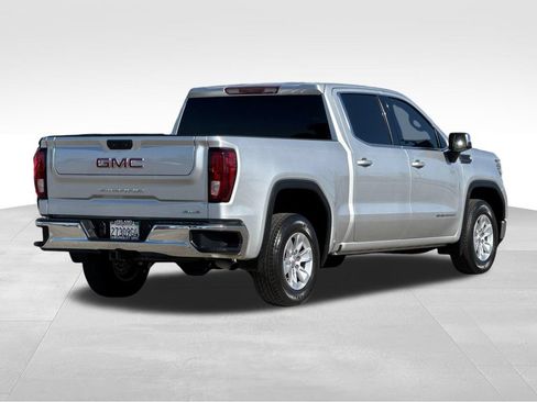Used 2022 GMC Sierra 1500 SLE RWD image 5