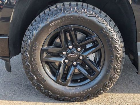 Certified 2024 Chevrolet Silverado 1500 Custom image 31