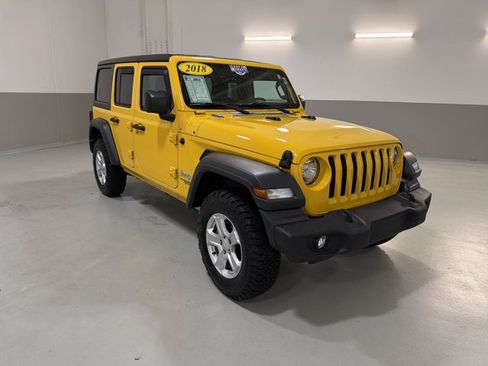 Used 2018 Jeep Wrangler Unlimited Sport S AWD/4WD image 4