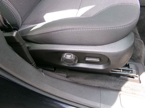Used 2017 Ford Taurus SEL AWD/4WD image 31