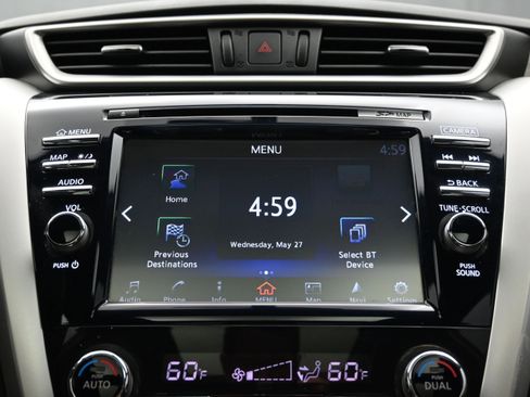 Used 2016 Nissan Murano Platinum w/ Platinum Technology Package FWD image 29