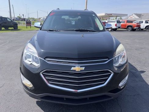 Used 2017 Chevrolet Equinox Premier w/ Enhanced Convenience Package AWD/4WD image 2