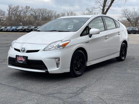 Used 2012 Toyota Prius Two image 3