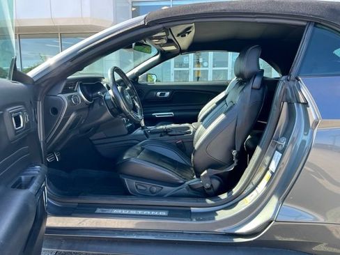 Used 2022 Ford Mustang GT Premium w/ Equipment Group 401A RWD image 8