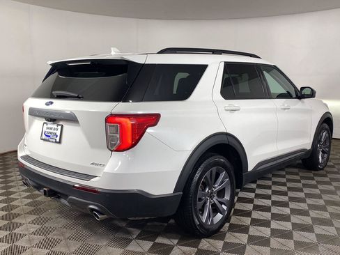 Used 2023 Ford Explorer XLT w/ Equipment Group 202A AWD/4WD image 25