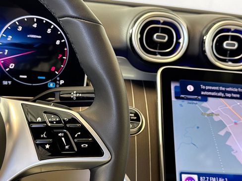 Used 2025 Mercedes-Benz C 300 Sedan image 16