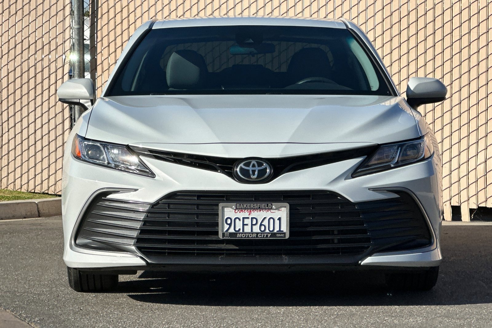 Used 2022 Toyota Camry LE FWD image 9