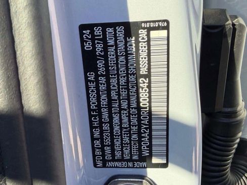 Used 2024 Porsche Panamera image 39