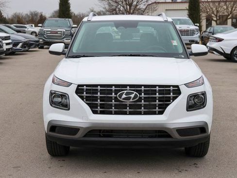 New 2026 Hyundai Venue SEL image 2