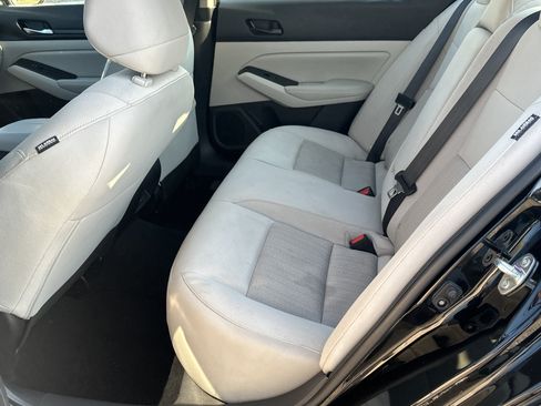 Used 2025 Nissan Altima 2.5 SV FWD image 20