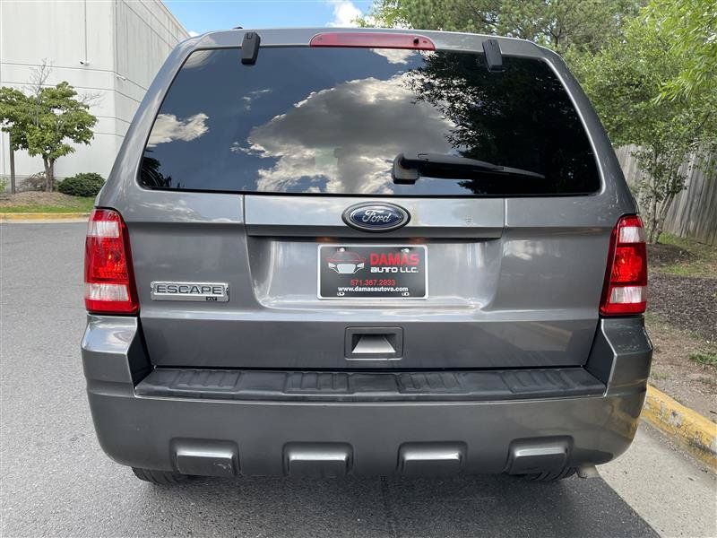 Used 2010 Ford Escape XLT FWD image 16