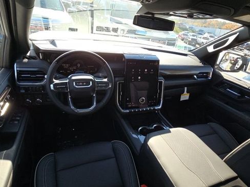 New 2026 GMC Yukon XL Elevation image 6