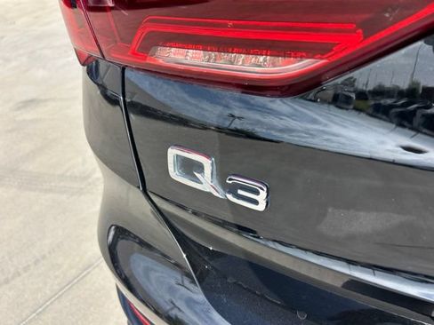 Used 2022 Audi Q3 2.0T Premium Plus w/ Premium Plus Package AWD/4WD image 5