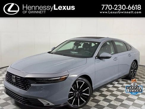 Used 2023 Honda Accord Touring image 1