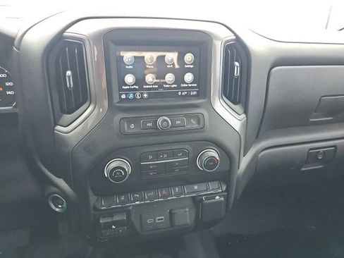 Used 2024 Chevrolet Silverado 2500 Custom w/ Custom Value Package image 40