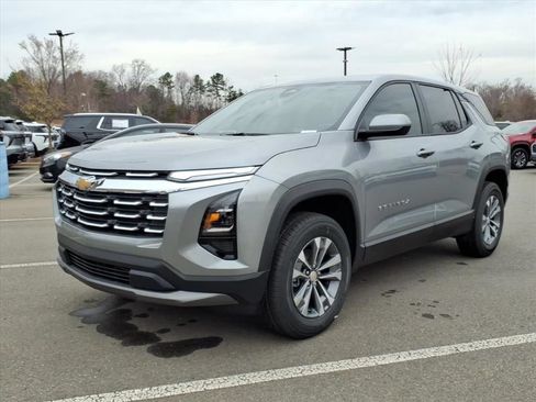 New 2026 Chevrolet Equinox LT w/ Safety and Technology Package FWD image 30